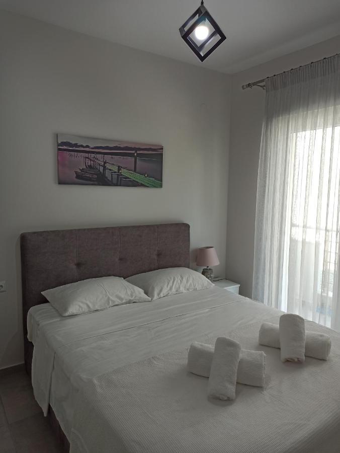 Steps To The Sea Villa Nea Peramos  Exterior photo